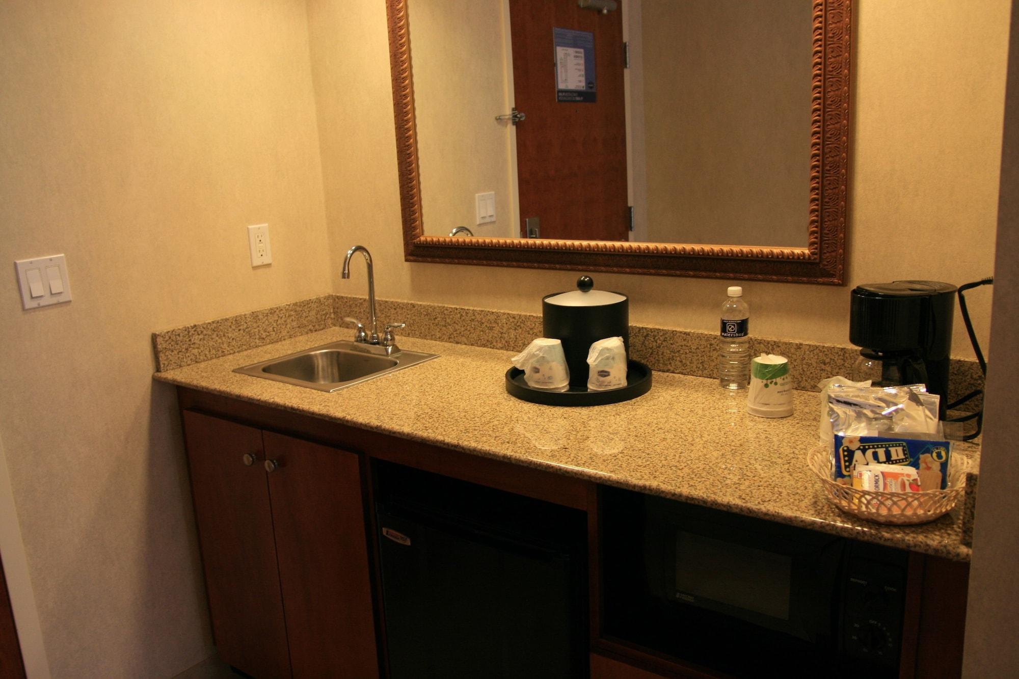Hampton By Hilton Hotel 3*
