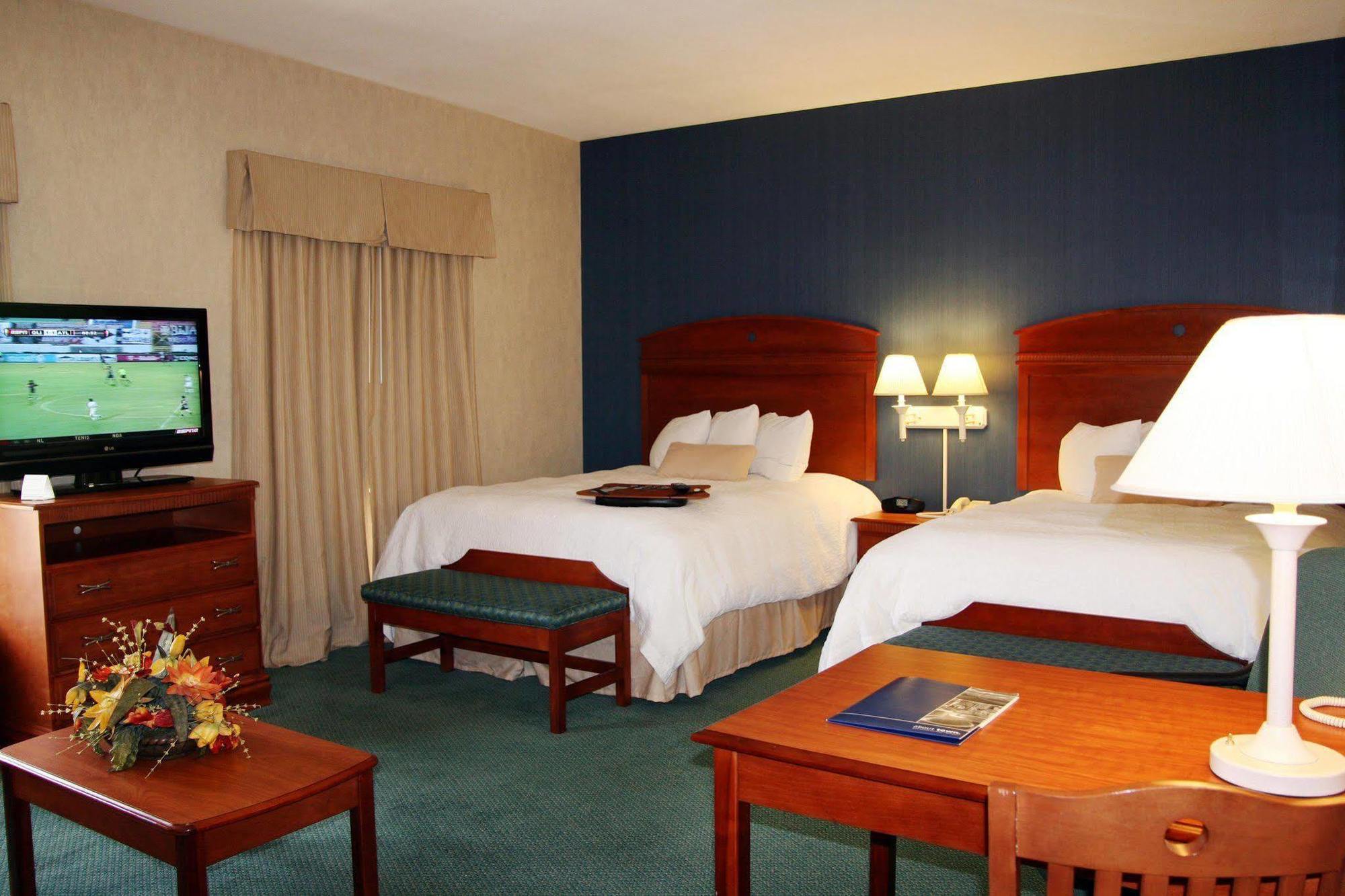 Hotel Hampton By Hilton 3*