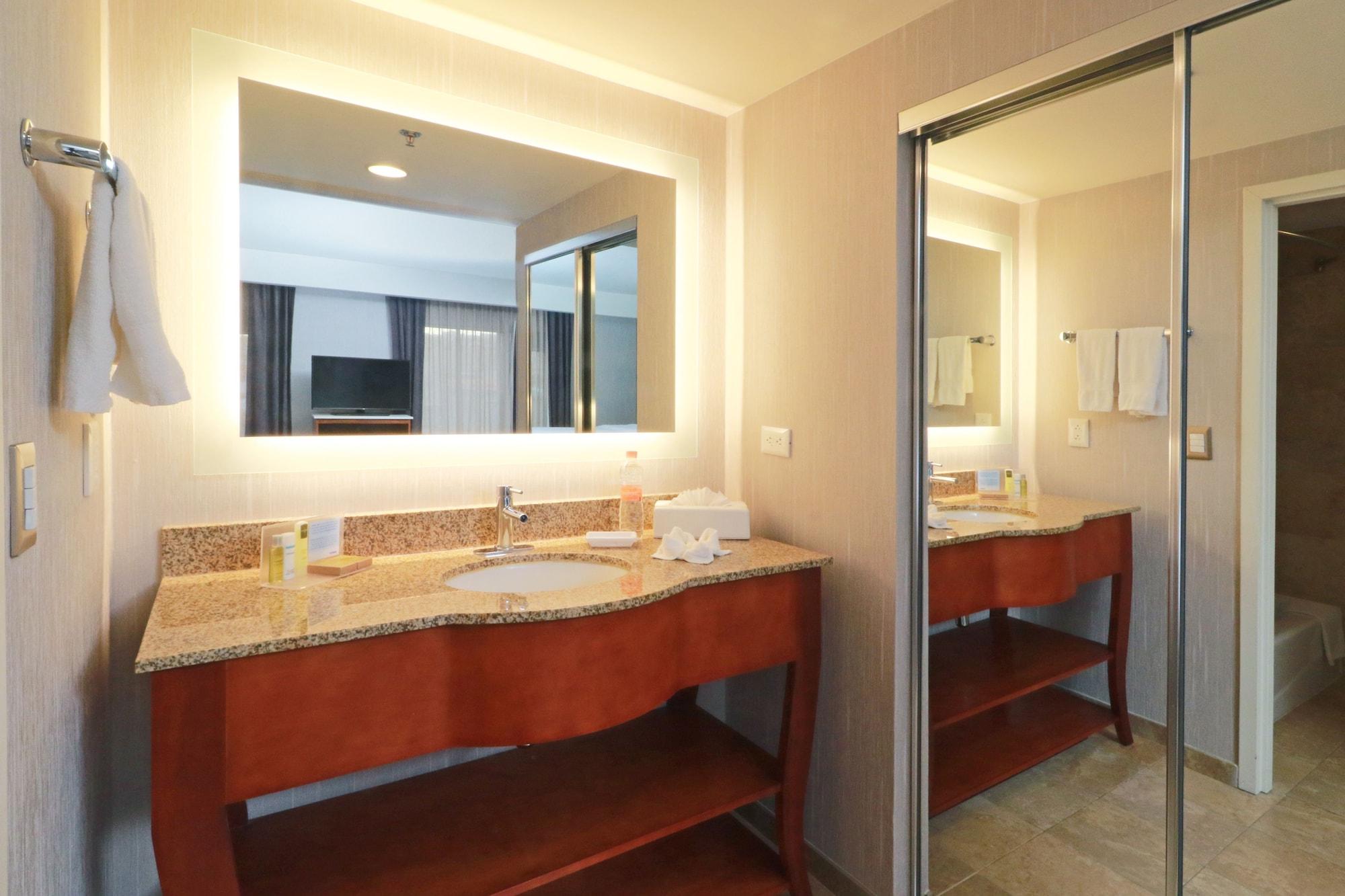 Hampton By Hilton Hotel
