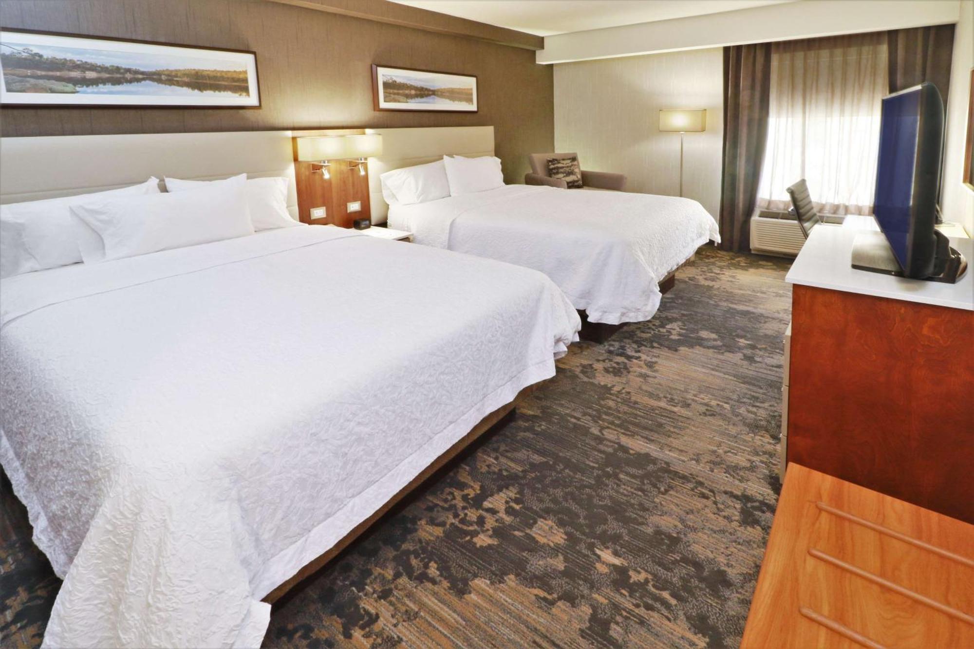 Hotel Hampton By Hilton 3*